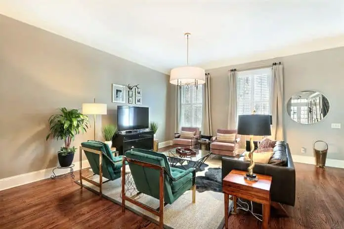 Airbnb Savannah GA Stayloom’s Manicured Home
