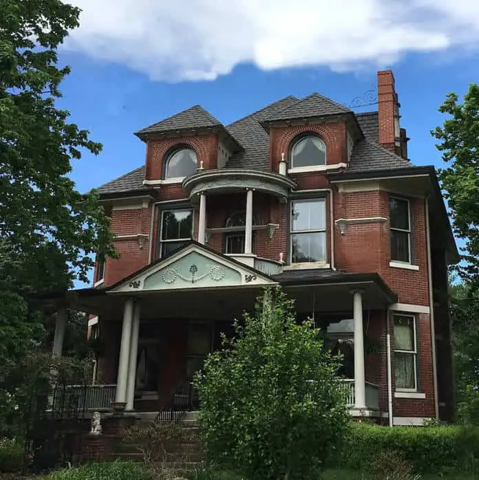 Airbnb Indiana A.C. Thomas House